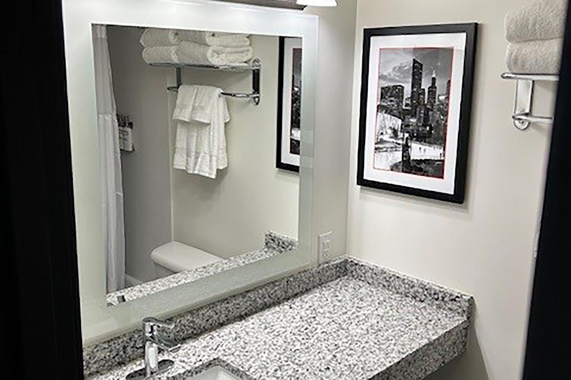 Ramada By Wyndham Hotel 3*