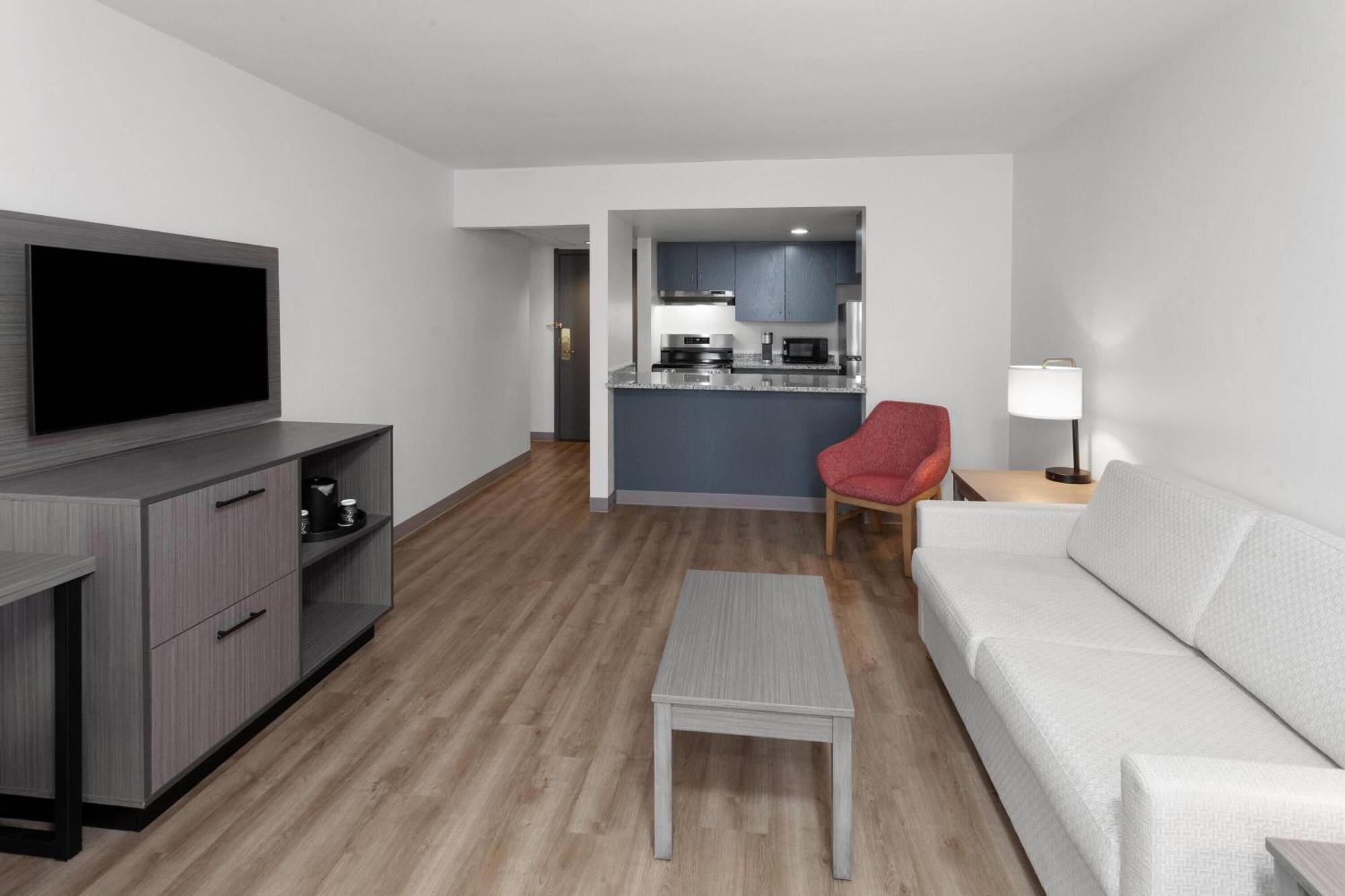 Hotel Ramada By Wyndham Milwaukee