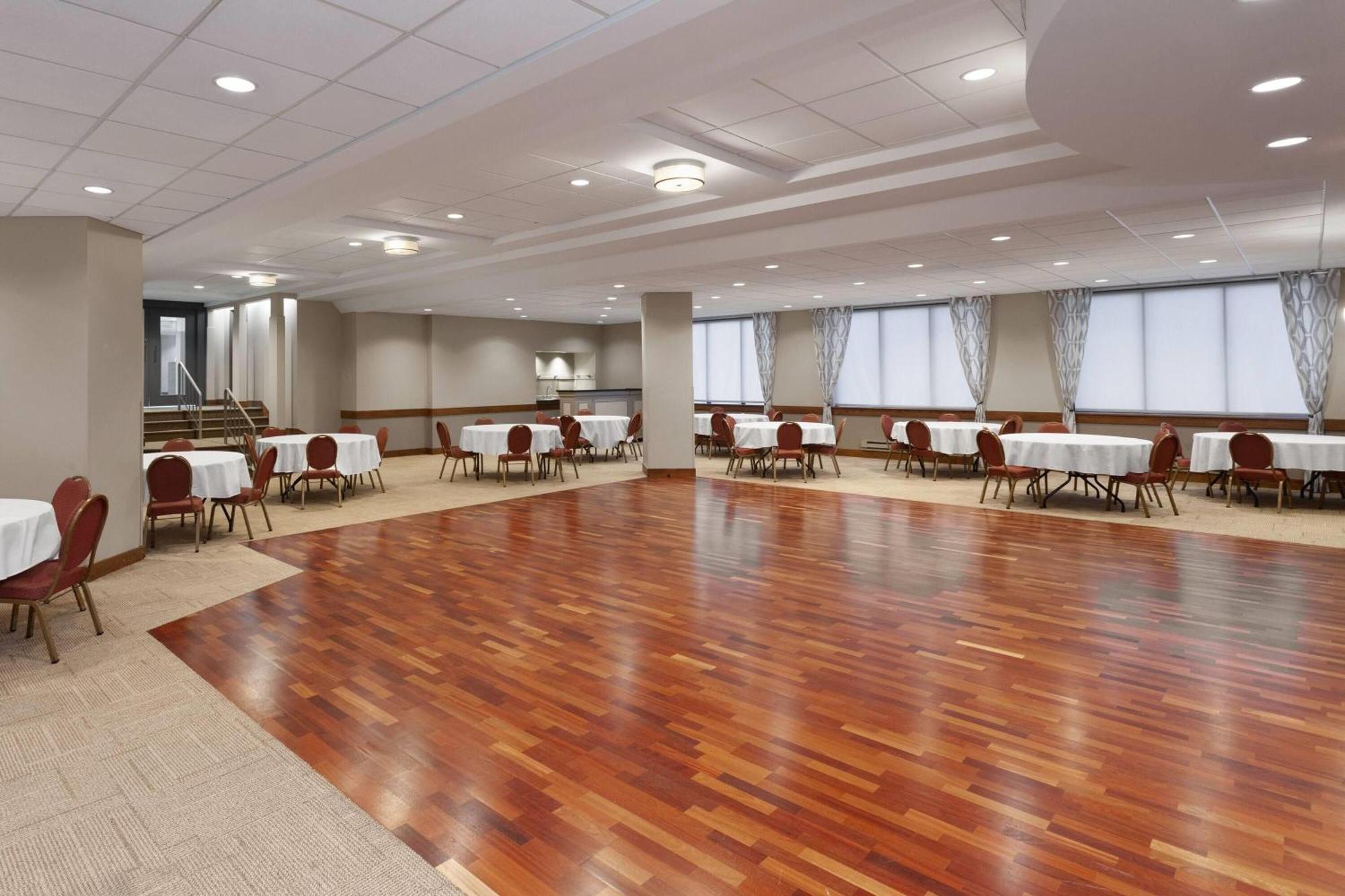 Ramada By Wyndham 3* Milwaukee