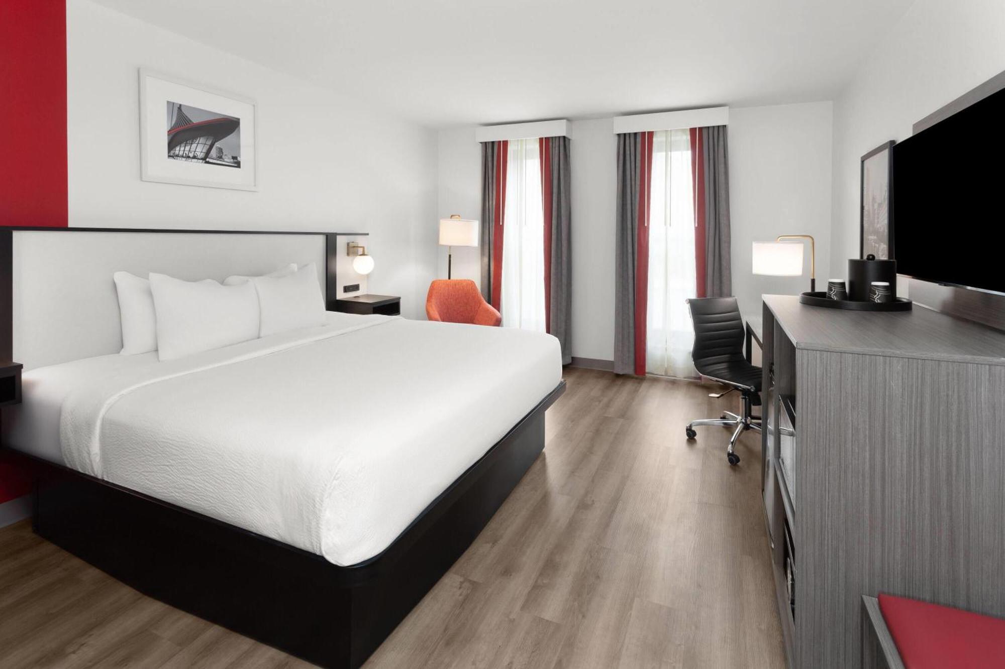 Ramada By Wyndham 3*